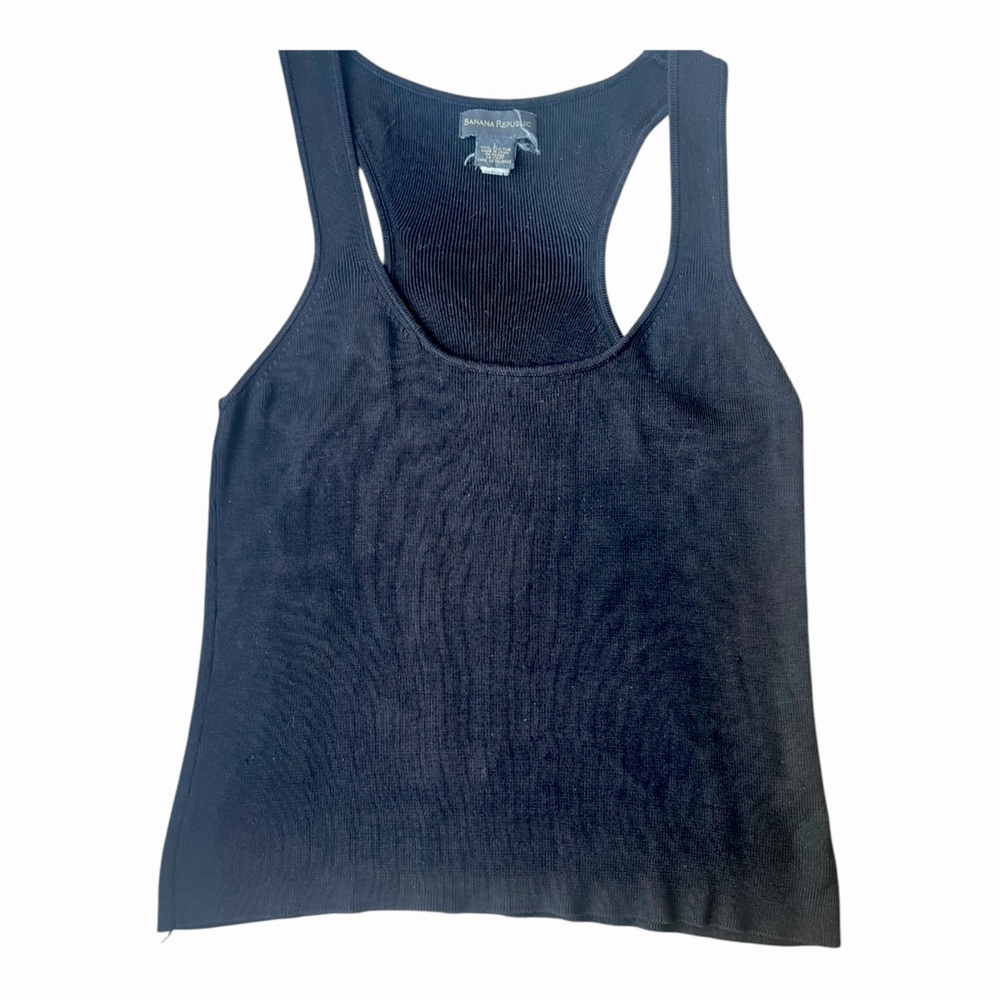 Y2K era‎ Banana Republic black silk knit racer back tank. Size large
